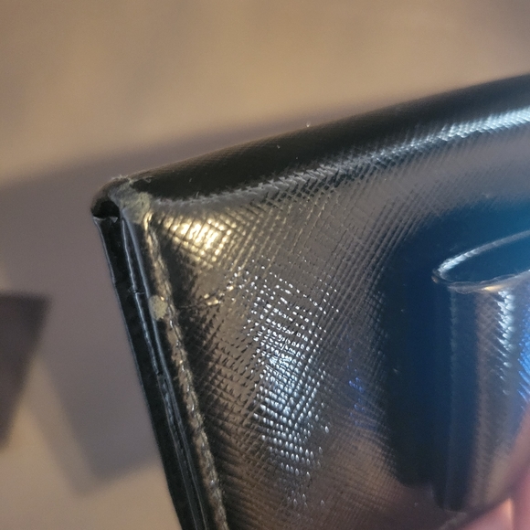 Authentic Prada Saffiano Wallet - Picture 11 of 11
